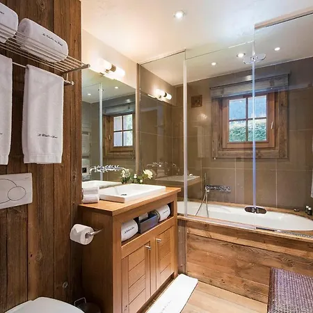 Contact Us At What App - 0041-798-079-427 To Book!! - Valley Chalet 360 Views Villa